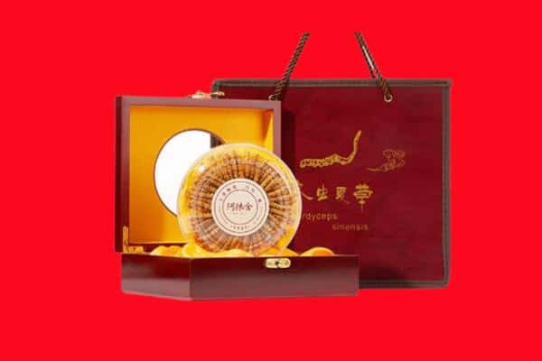 收购资讯:镇江京口区回收冬虫夏草是按克吗
